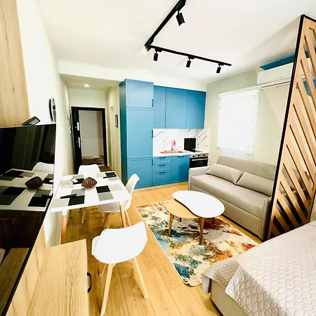 Blue Luxury - 20m De La *